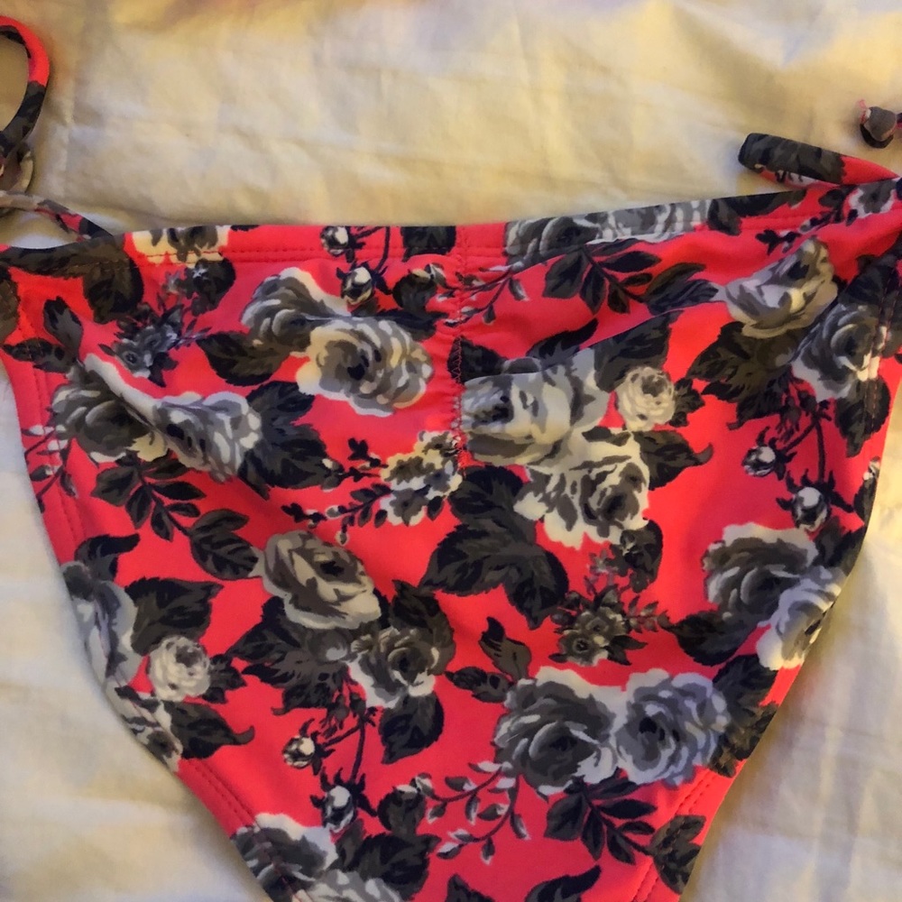 Bikini set - Picture 5 of 5
